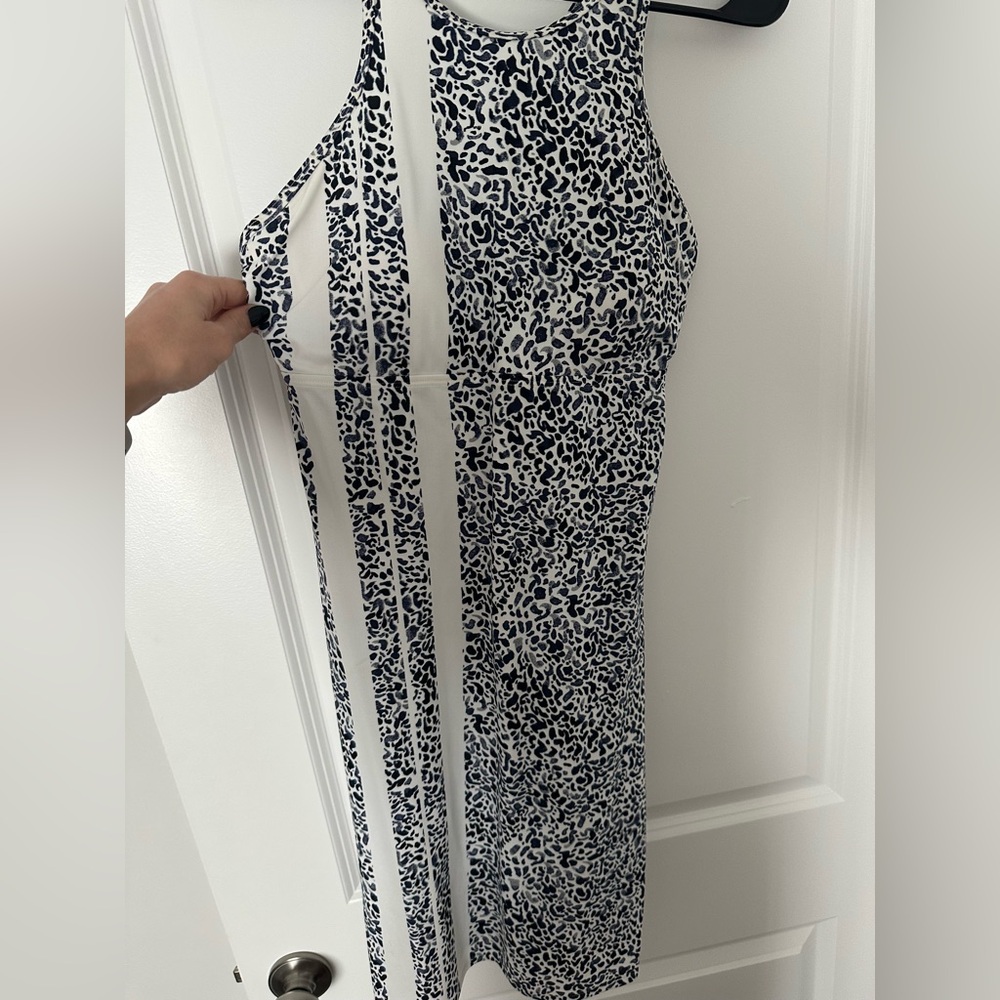 Athleta sport dress with built in bra 34 D/DD